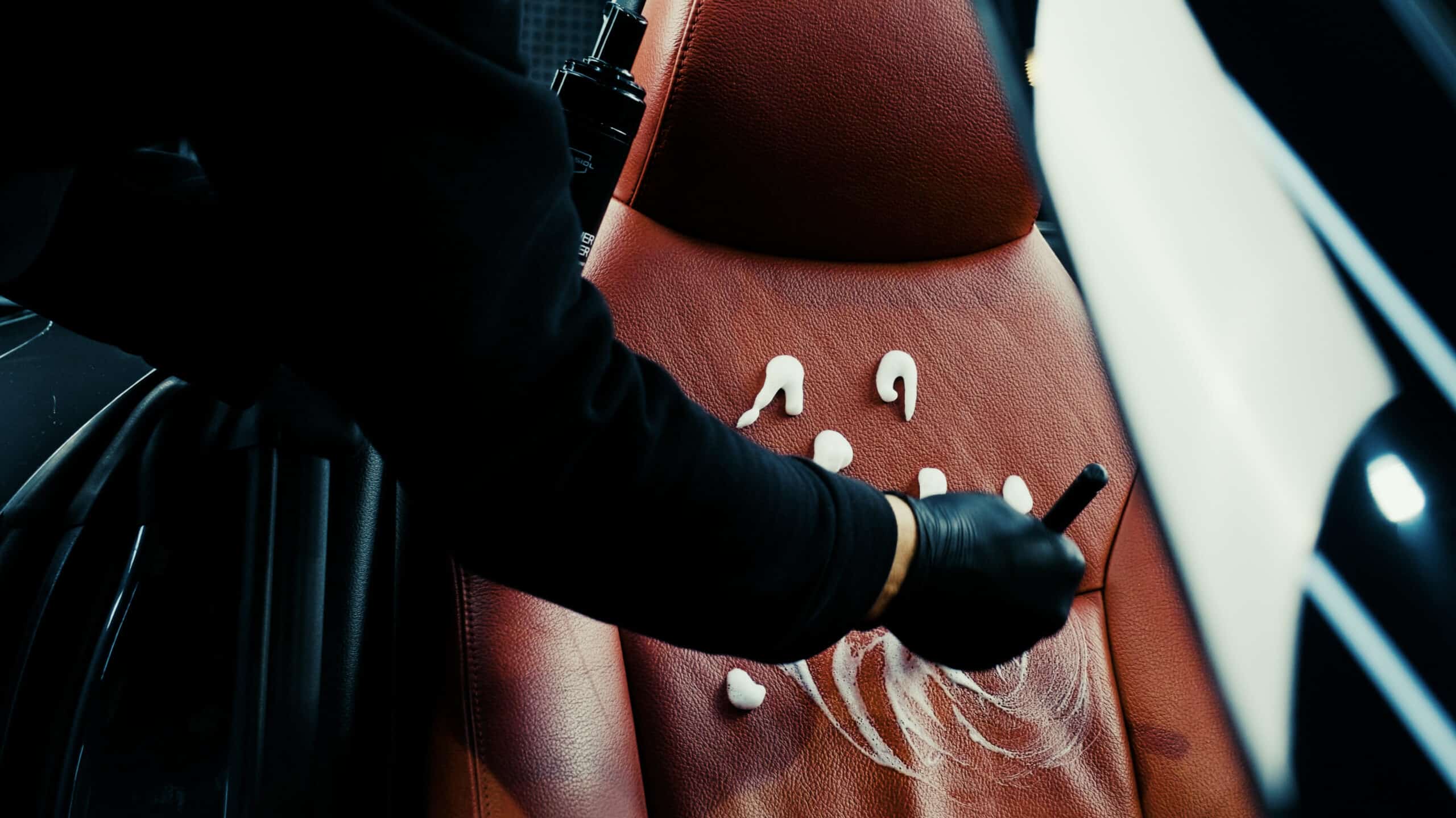 LeatherCleaner-09-scaled