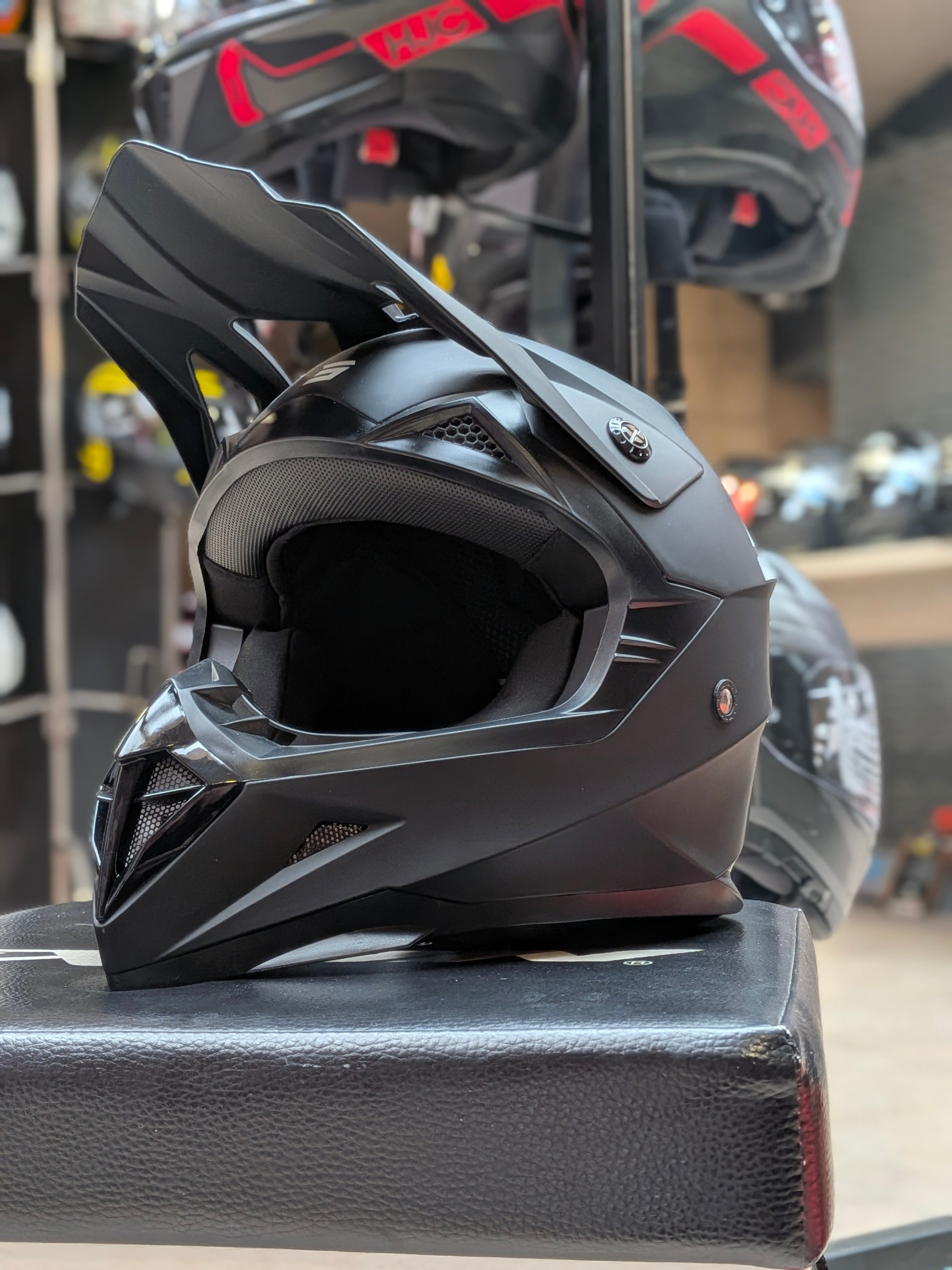 Shot Race Gear MX hjelm